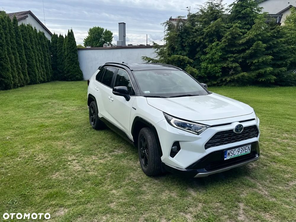Toyota RAV4 - 8