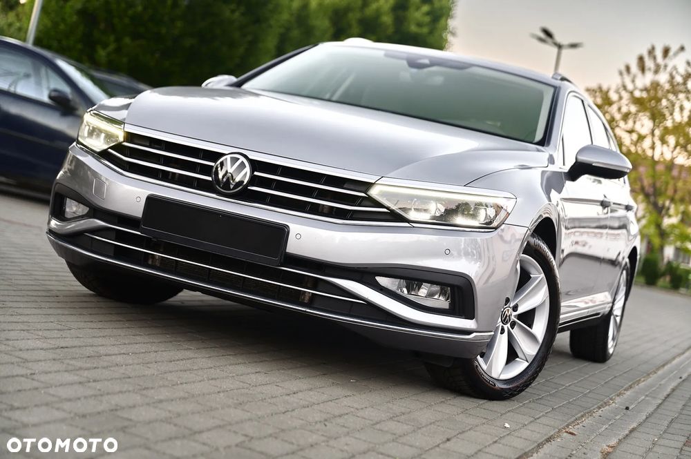 Volkswagen Passat - 19