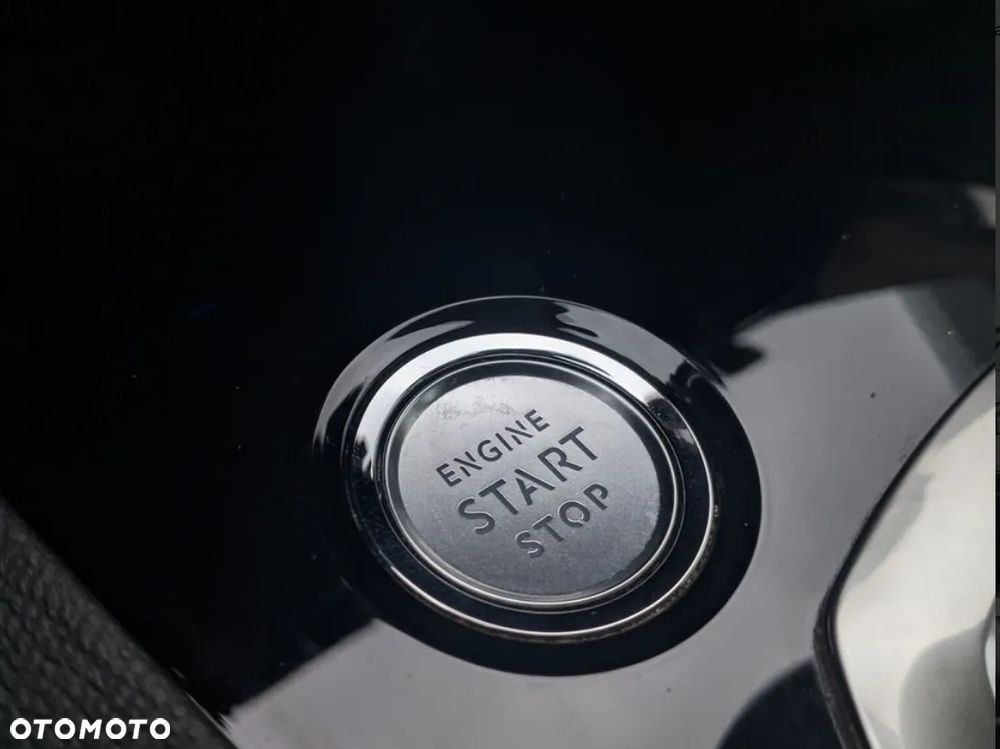 Peugeot 3008 1.2 PureTech Allure S&S EAT8 - 16