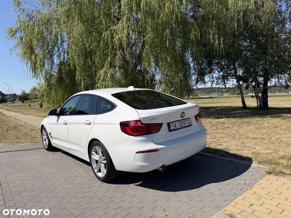 BMW 3GT 318d - 2