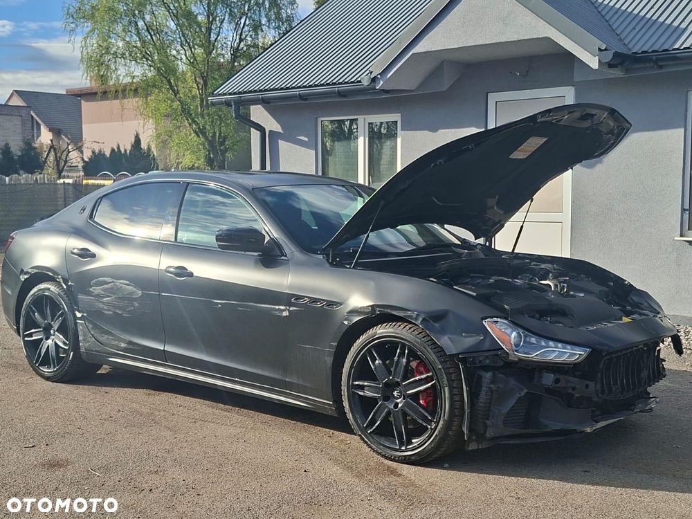Maserati Ghibli GranSport - 7