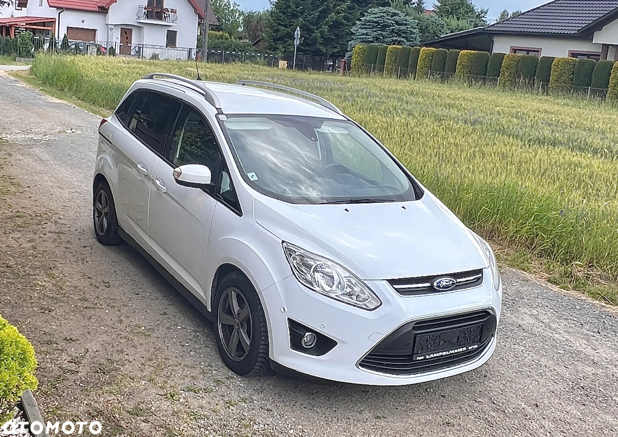 Ford Grand C-MAX - 10