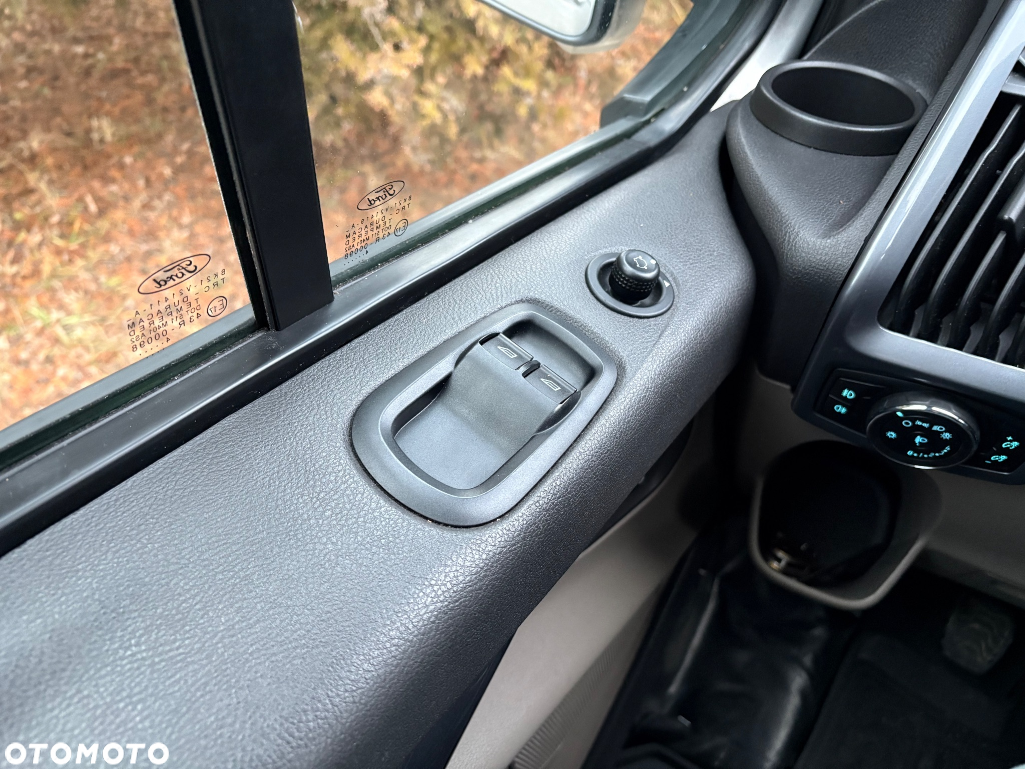 Ford Tourneo Custom - 18