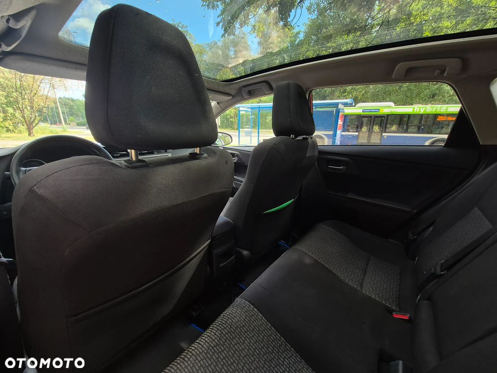 Toyota Auris - 16
