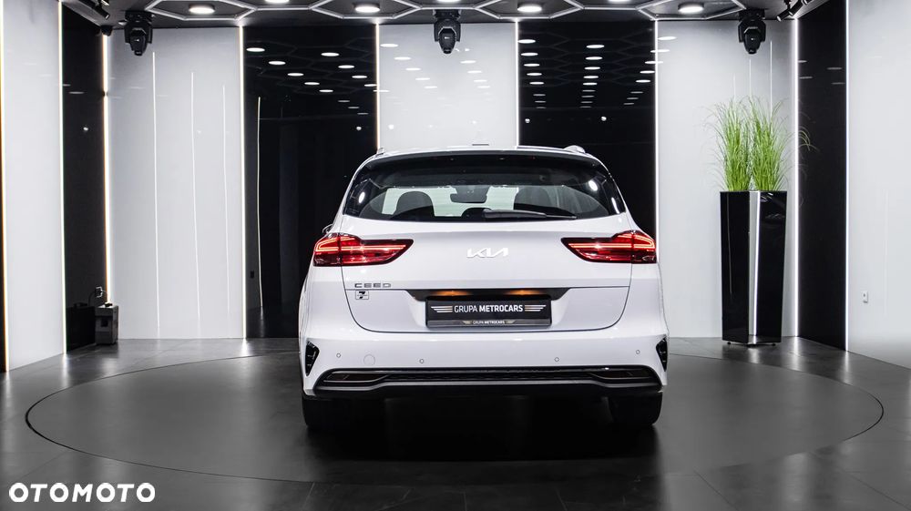 Kia Ceed 1.5 T-GDI M - 6