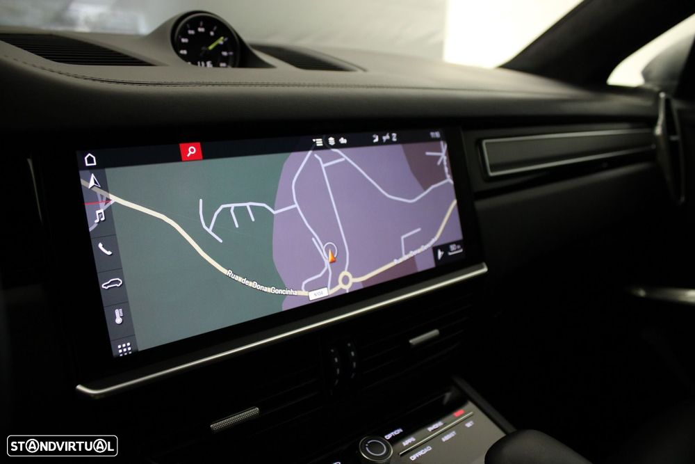 Porsche Cayenne Coupé Turbo S E-Hybrid - 22