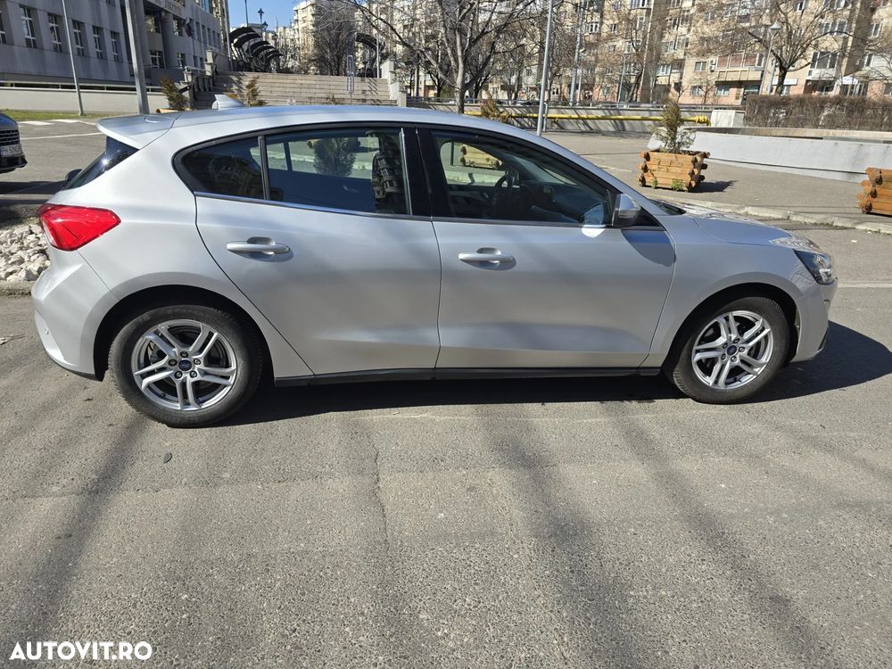 Ford Focus 1.0 EcoBoost Titanium - 9