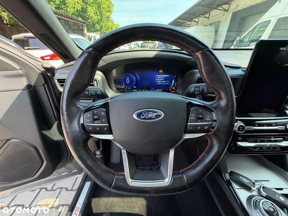 Ford Explorer - 19