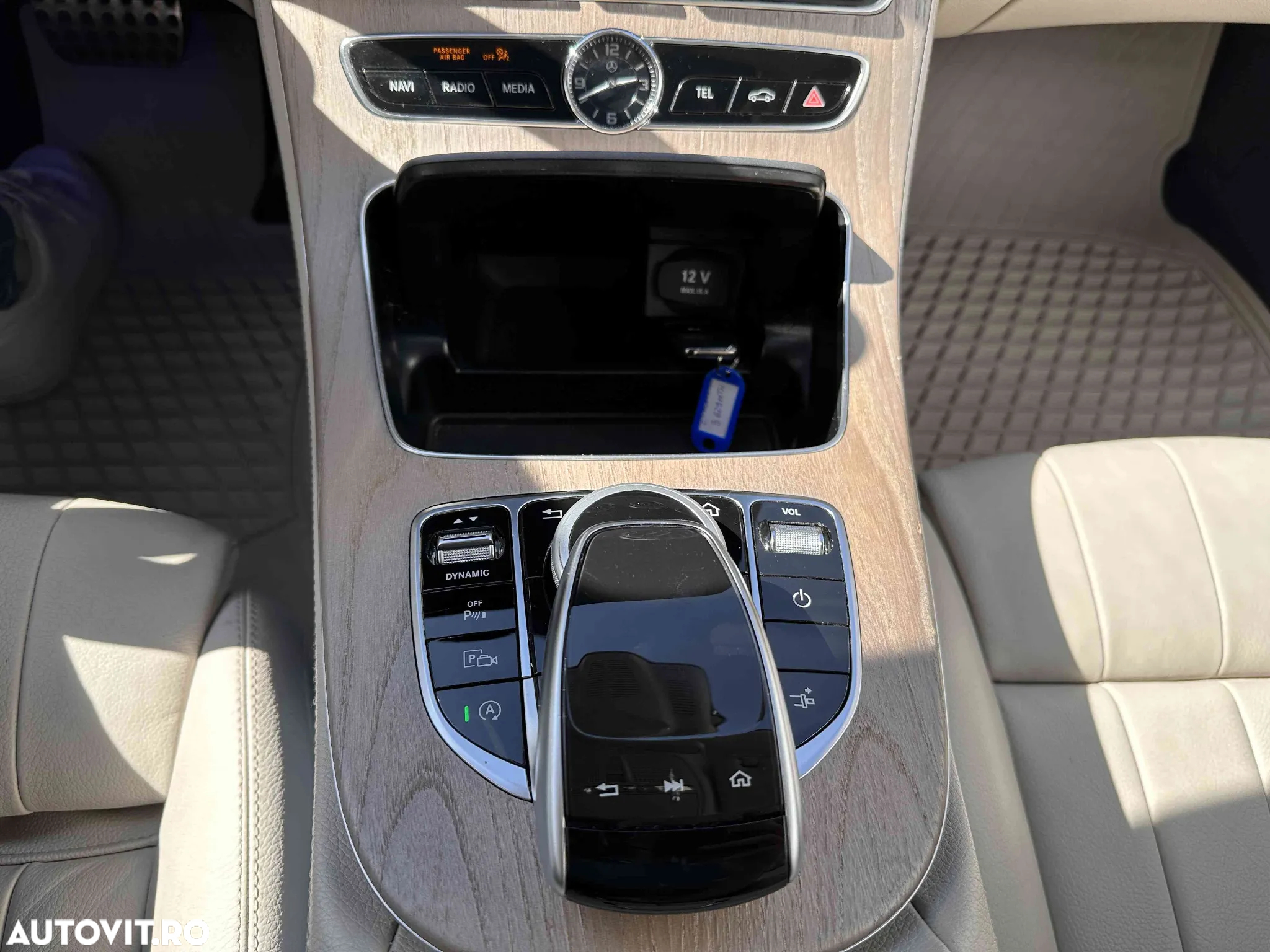 Mercedes-Benz E - 11
