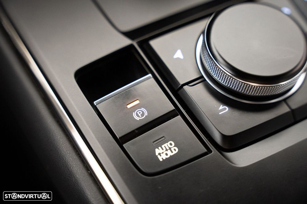 Mazda MX-30 e-SKYACTIV Excellence - 24