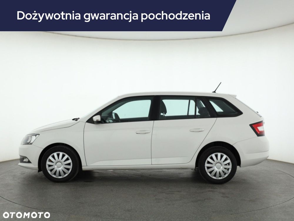 Skoda Fabia 2015 photo 3