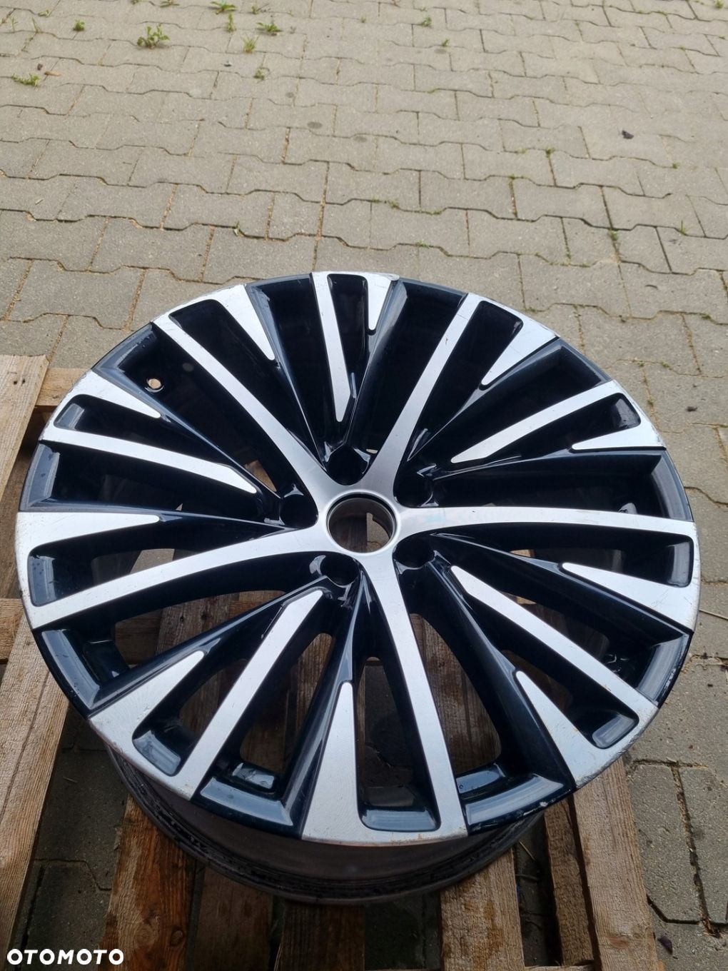 Felga aluminiowa Lexus OE RX 9.5" x 20" 5x114.3 ET 35 - 1