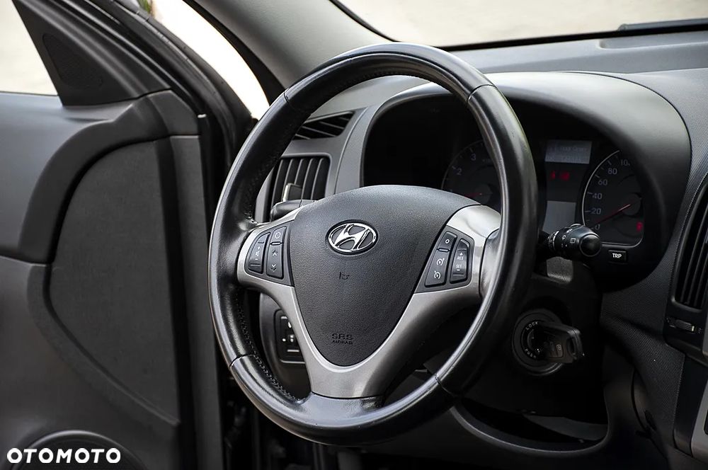 Hyundai i30 1.6 blue Style - 22