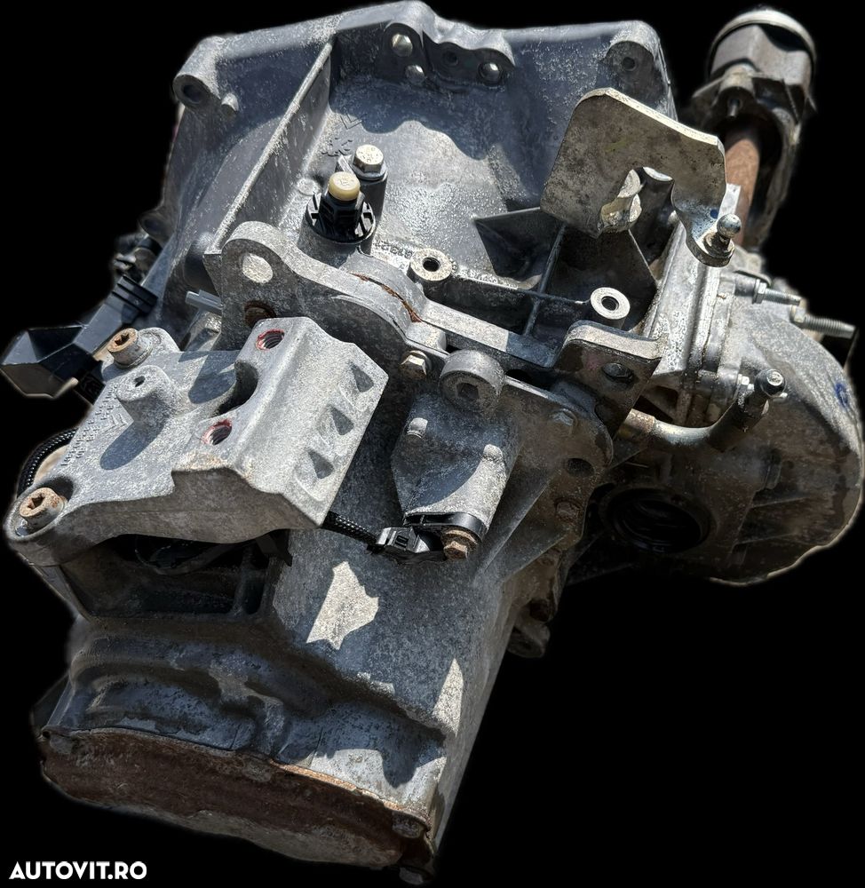 Cutie de viteze manual 6 trepte viteze cod cutie 20V247 M0F Opel crossland x mai multe modele din grupul PSA