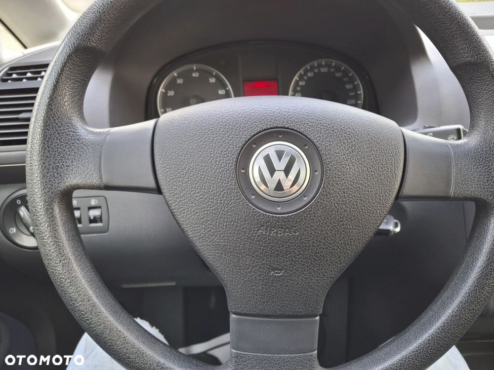 Volkswagen Touran 1.6 Basis - 22