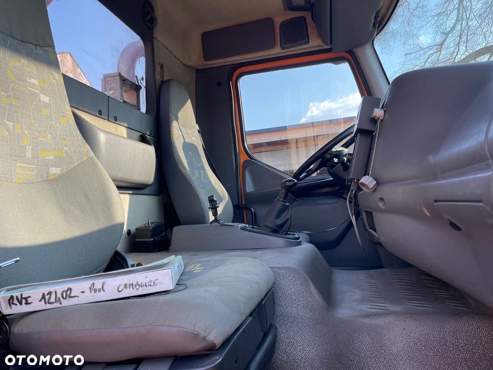 Renault Midlum. M 220.13  KERAX PREMIUM Stan !!!! Pługo-Piaskarka - 38