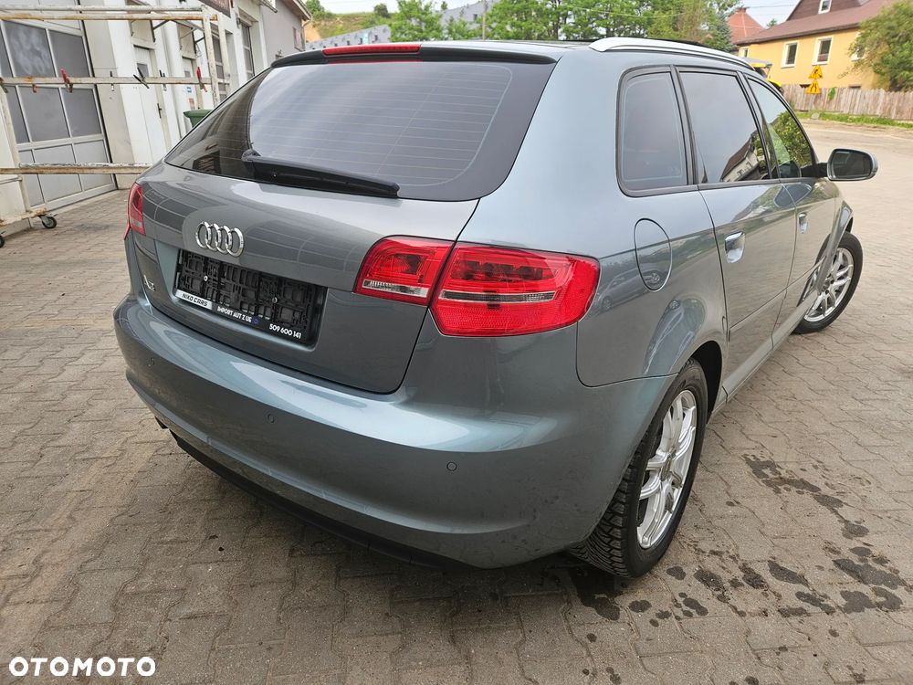 Audi A3 Sportback 1.2 TFSI S tronic S line Sportpaket - 4