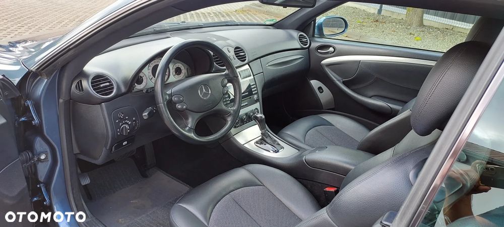 Mercedes-Benz CLK - 34
