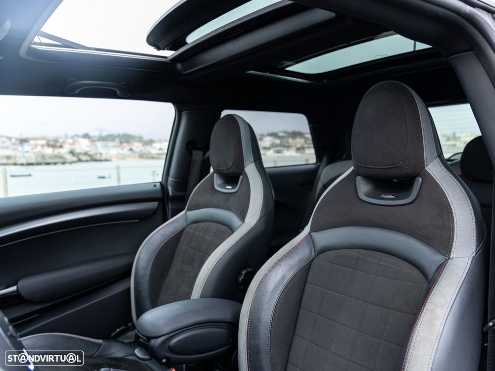 MINI 3 Portas John Cooper Works Auto Desportiva - 12