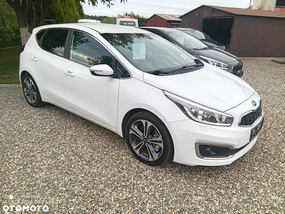 Kia Ceed 1.6 CRDi 136 ISG Edition 7 - 10