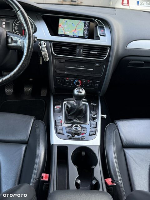 Audi A4 Limousine - 9