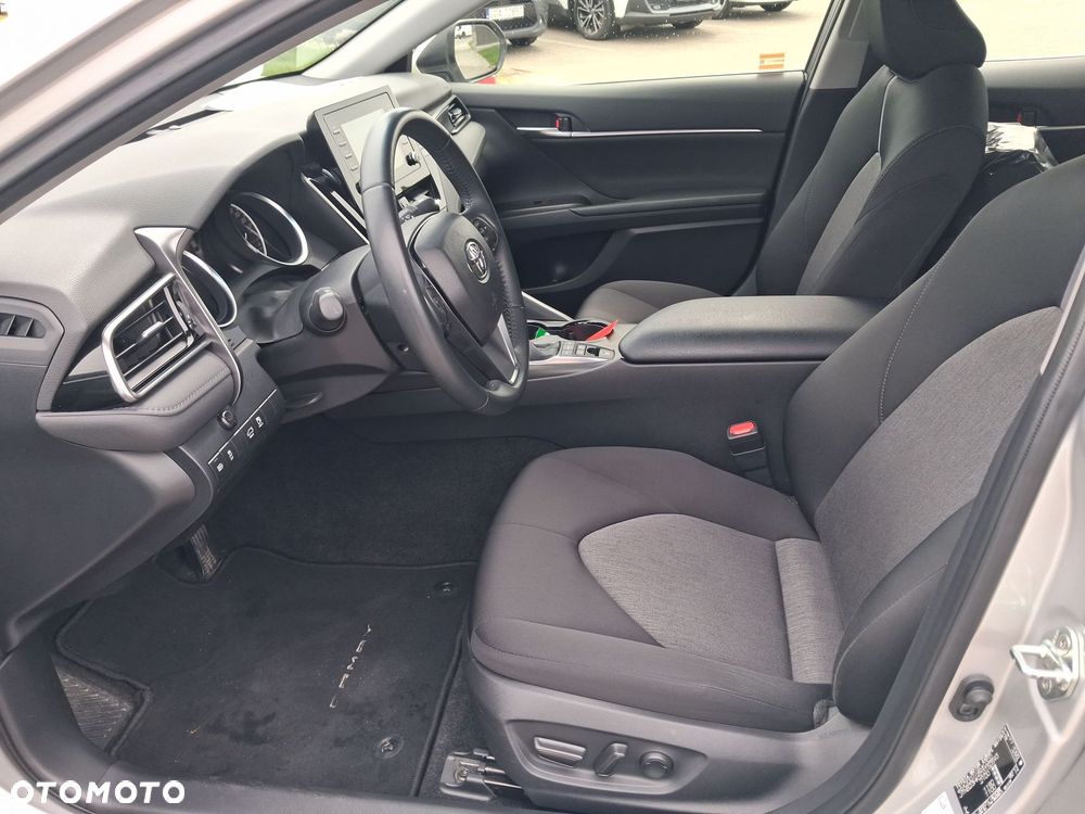 Toyota Camry 2.5 Hybrid Comfort CVT - 11