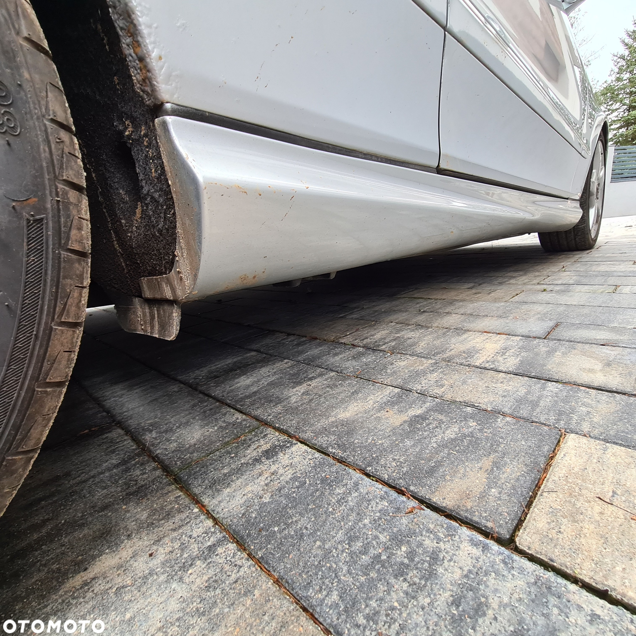 LISTWA PROGOWA AMG NAKLADKA PROGU PRAWA 775 LAK MERCEDES CLK W209 LIFT ORYGINAL DEMONTAZ 2096980225 - 2
