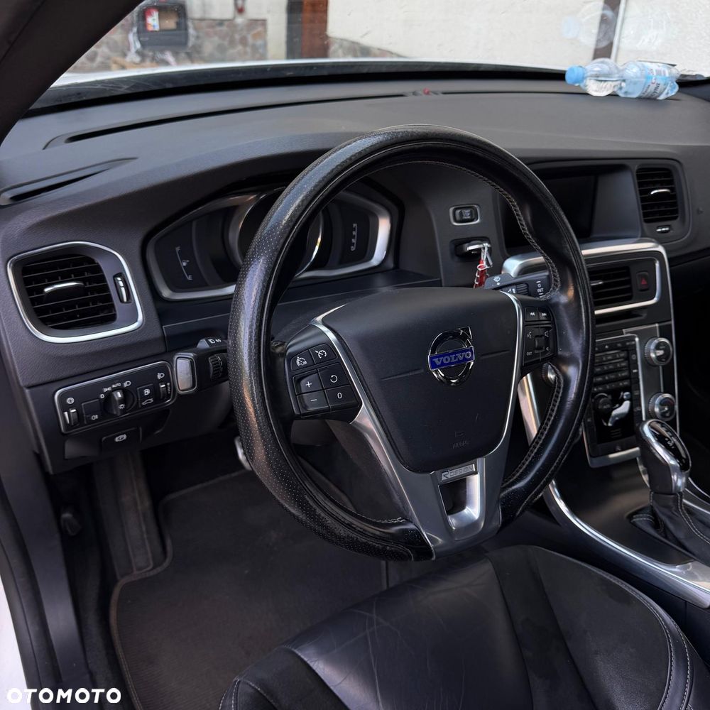 Volvo S60 D4 Drive-E Summum - 6