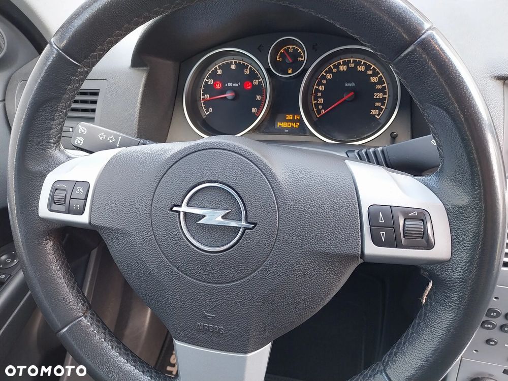 Opel Astra 1.6 Caravan Edition - 21