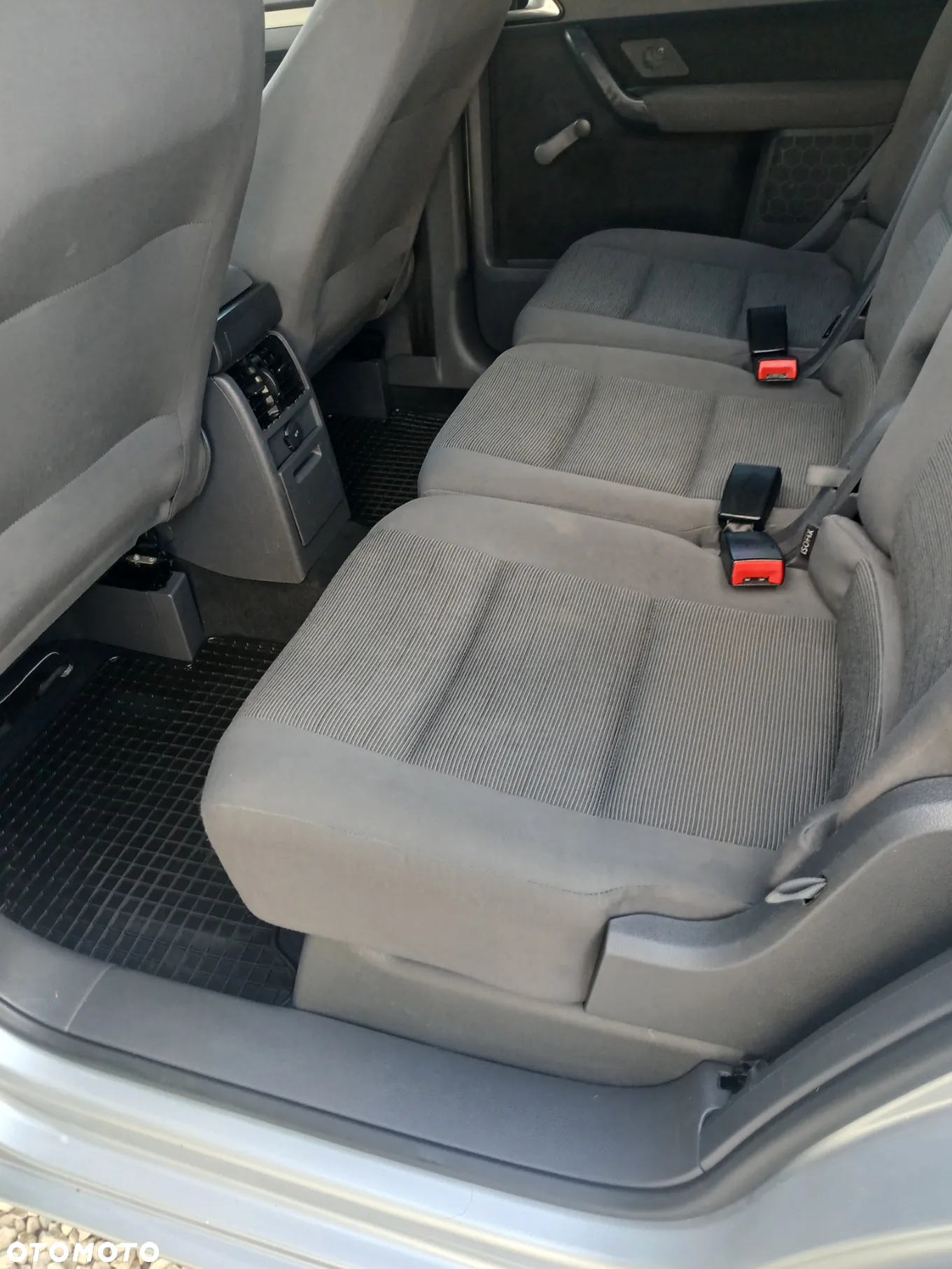 Volkswagen Touran 1.9 TDI - 9
