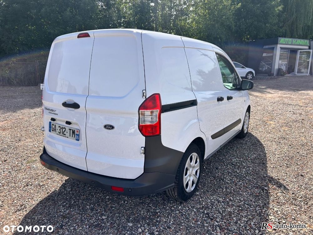 Ford Transit Courier - 7