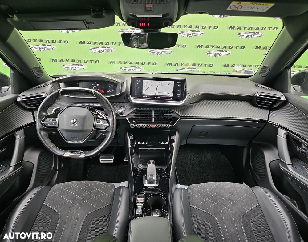 Peugeot 2008 PureTech 155 EAT8 GT Pack - 4