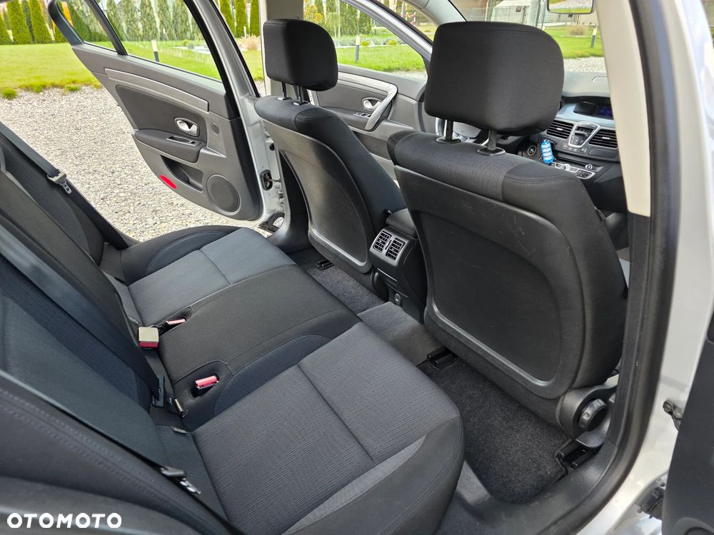 Renault Laguna 1.6 16V 110 Expression - 11