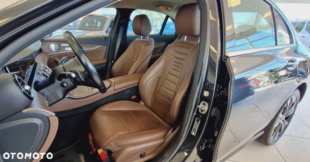 Mercedes-Benz Klasa E - 22