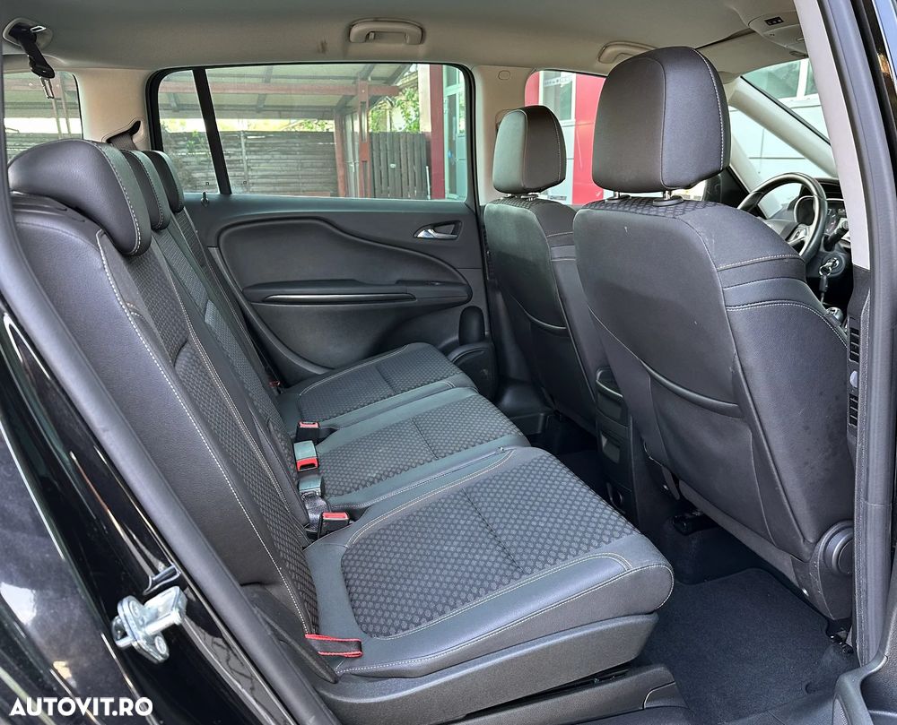 Opel Zafira - 29