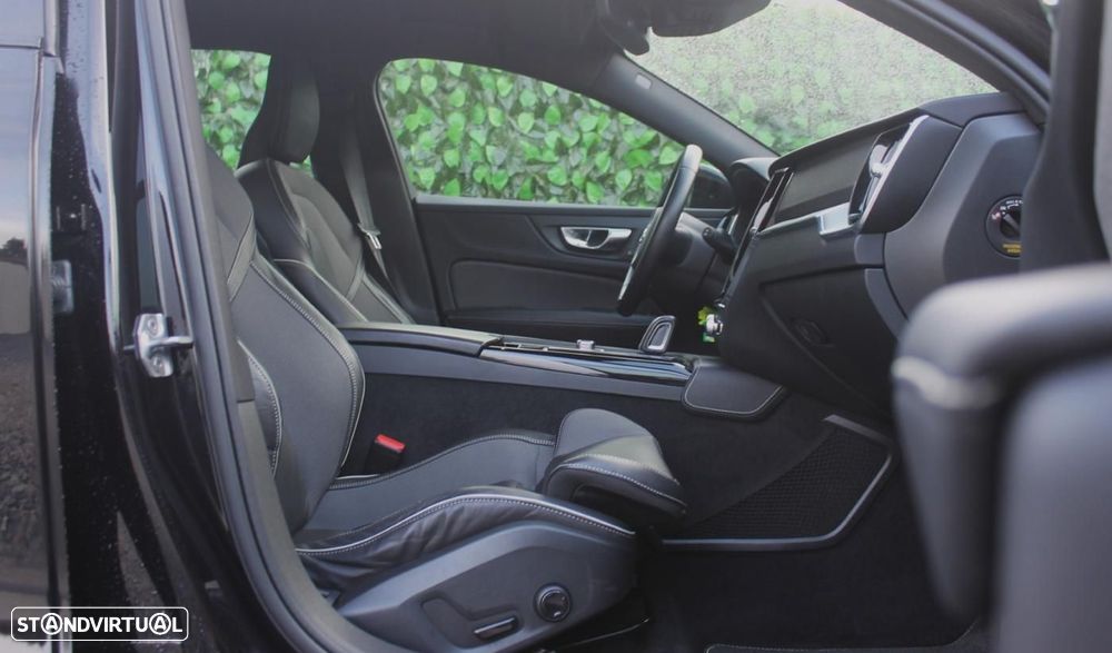 Volvo V60 2.0 T8 AWD TE R-Design - 8