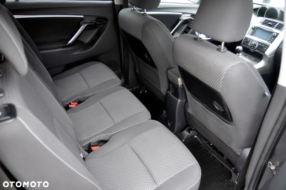 Toyota Verso 2.0 D-4D Prestige 7os - 10