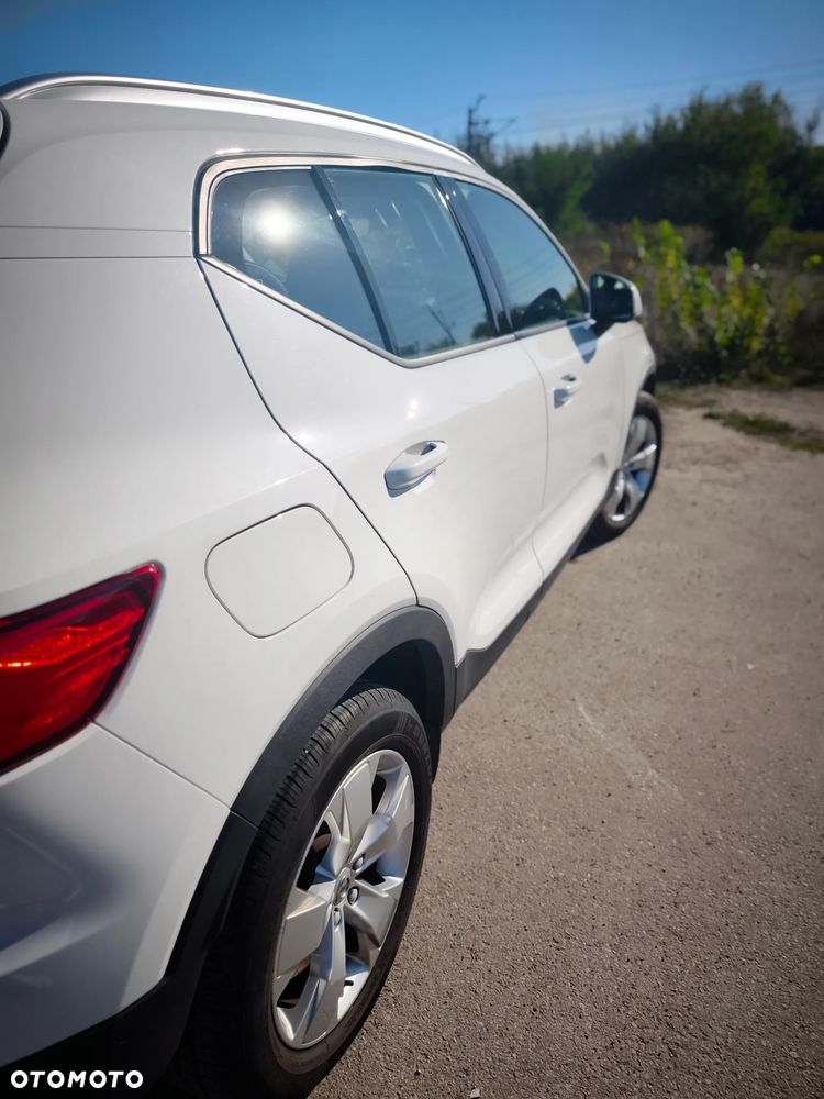 Volvo XC 40 T3 Momentum Pro - 9