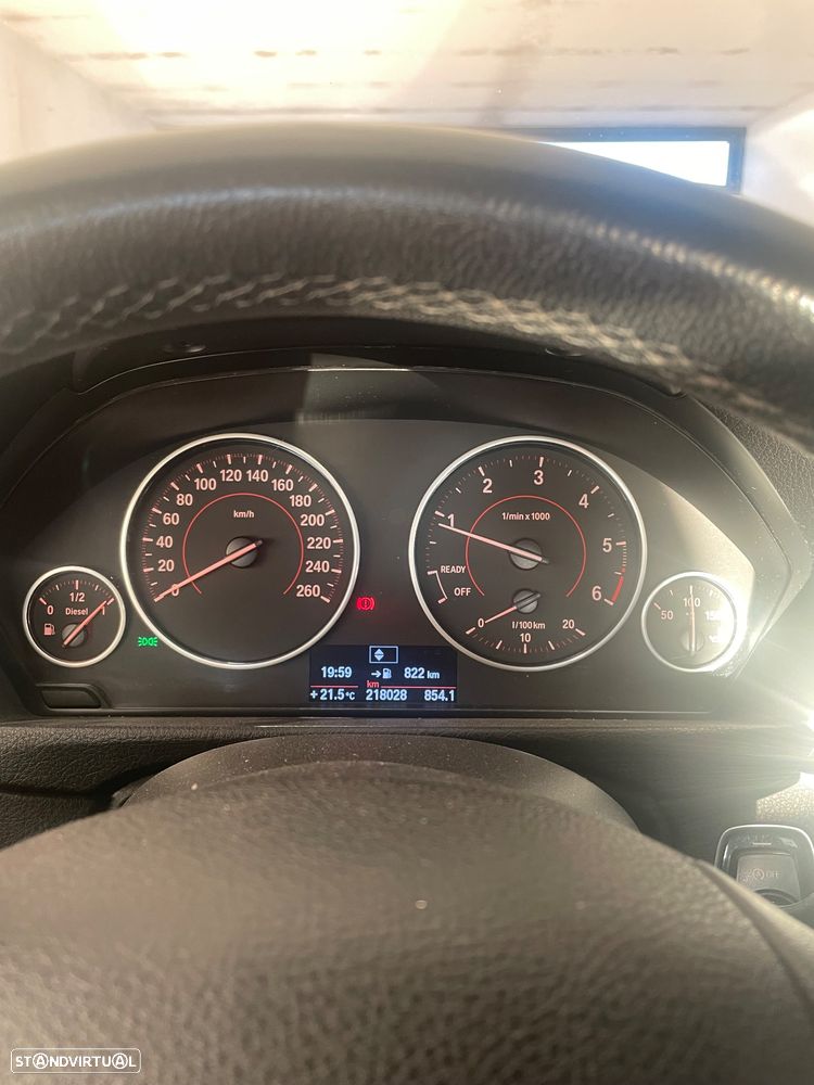 BMW 318 d xDrive - 5