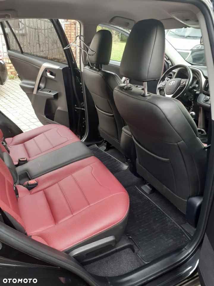 Toyota RAV4 2.0 D-4D Premium 4x2 - 7