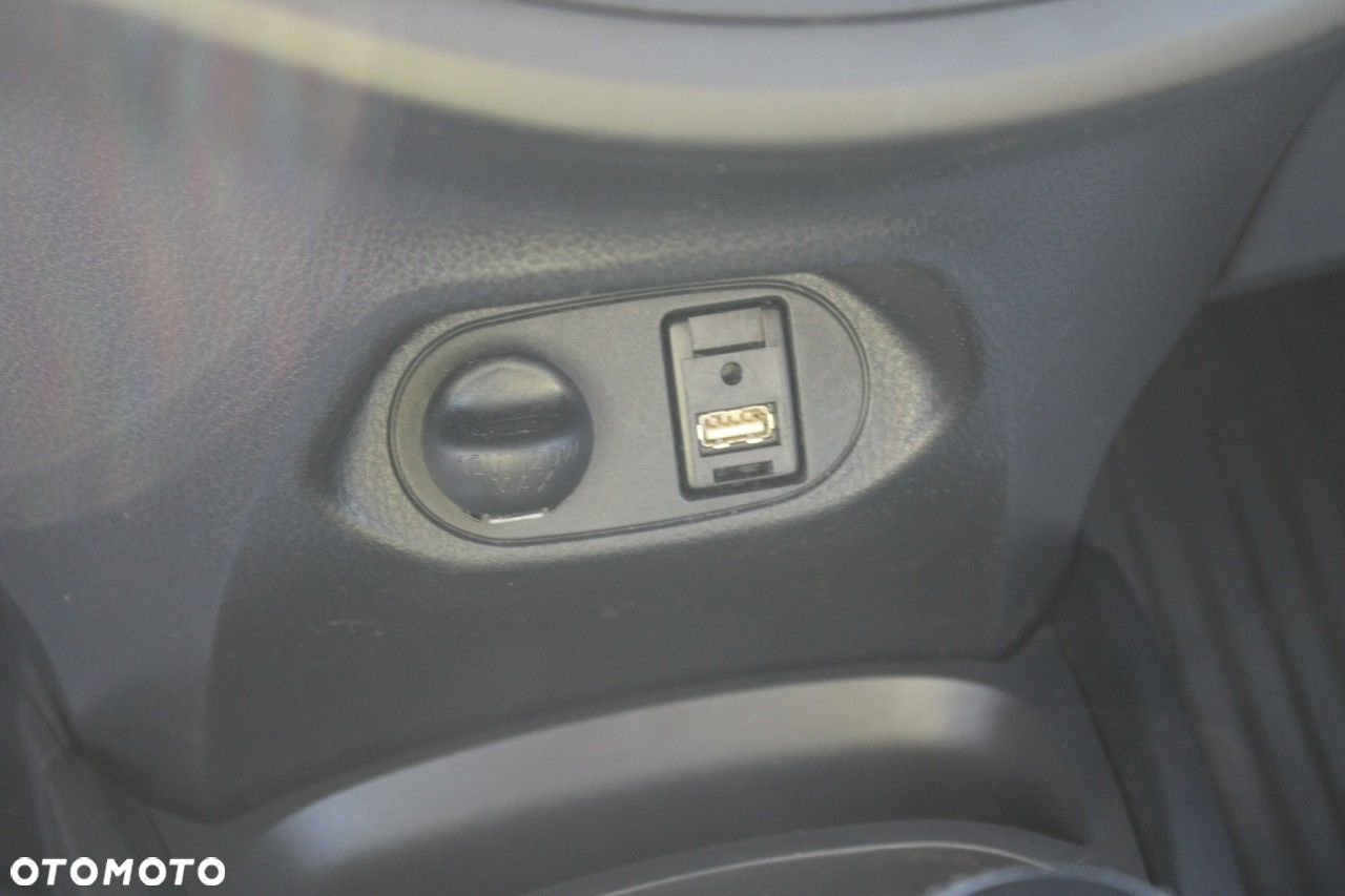 Toyota Yaris - 25