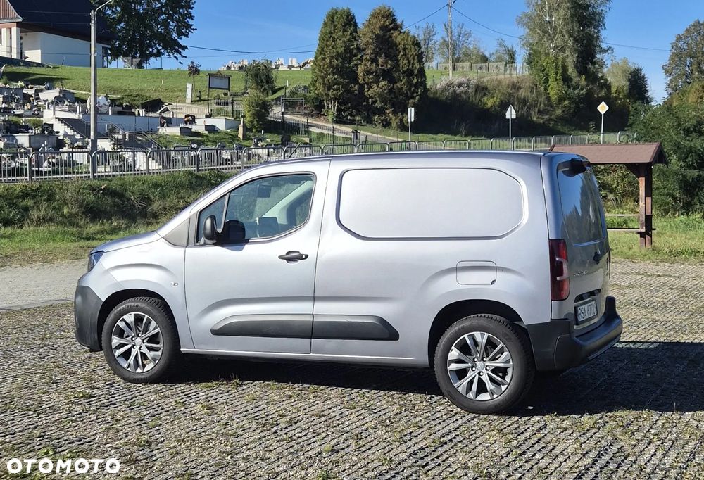 Peugeot Partner EAT8 Automat - 10