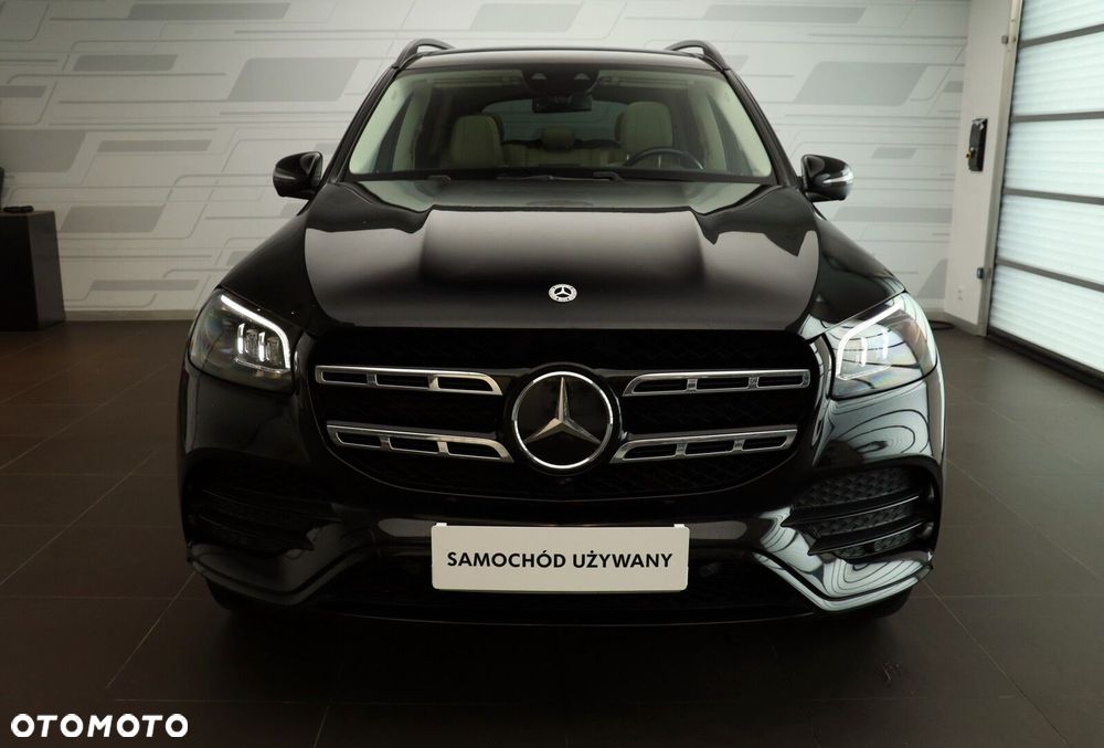 Mercedes-Benz GLS - 12