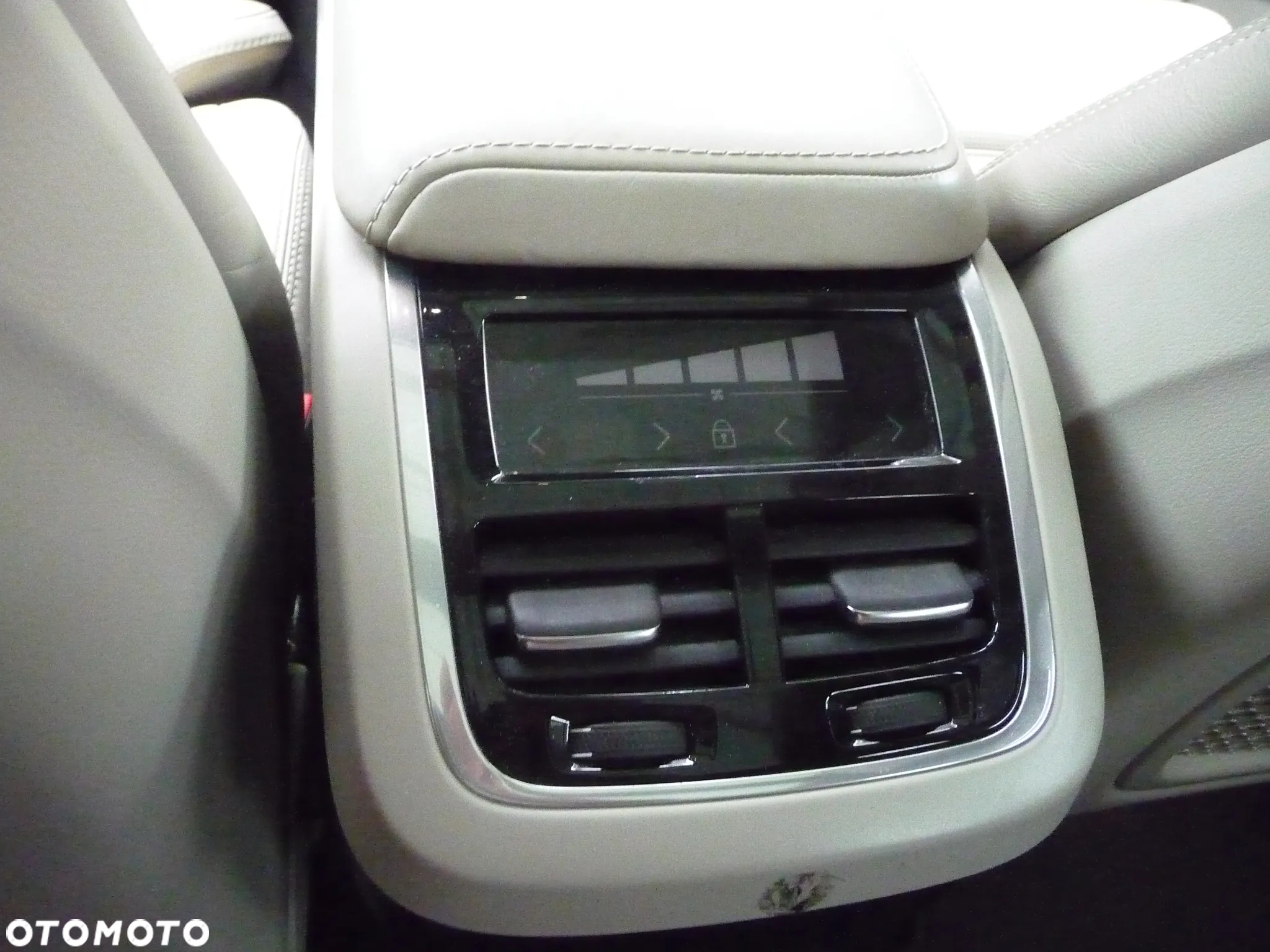 Volvo XC 60 D4 AWD Inscription - 12