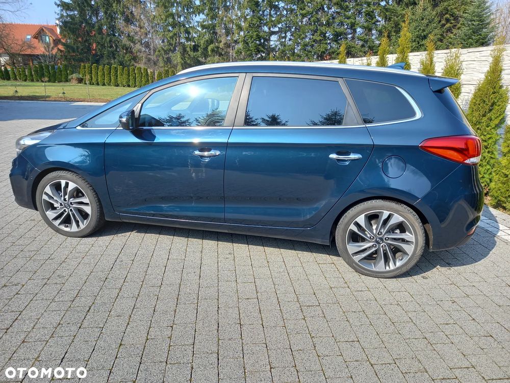 Kia Carens 1.7 CRDi XL 7os - 3