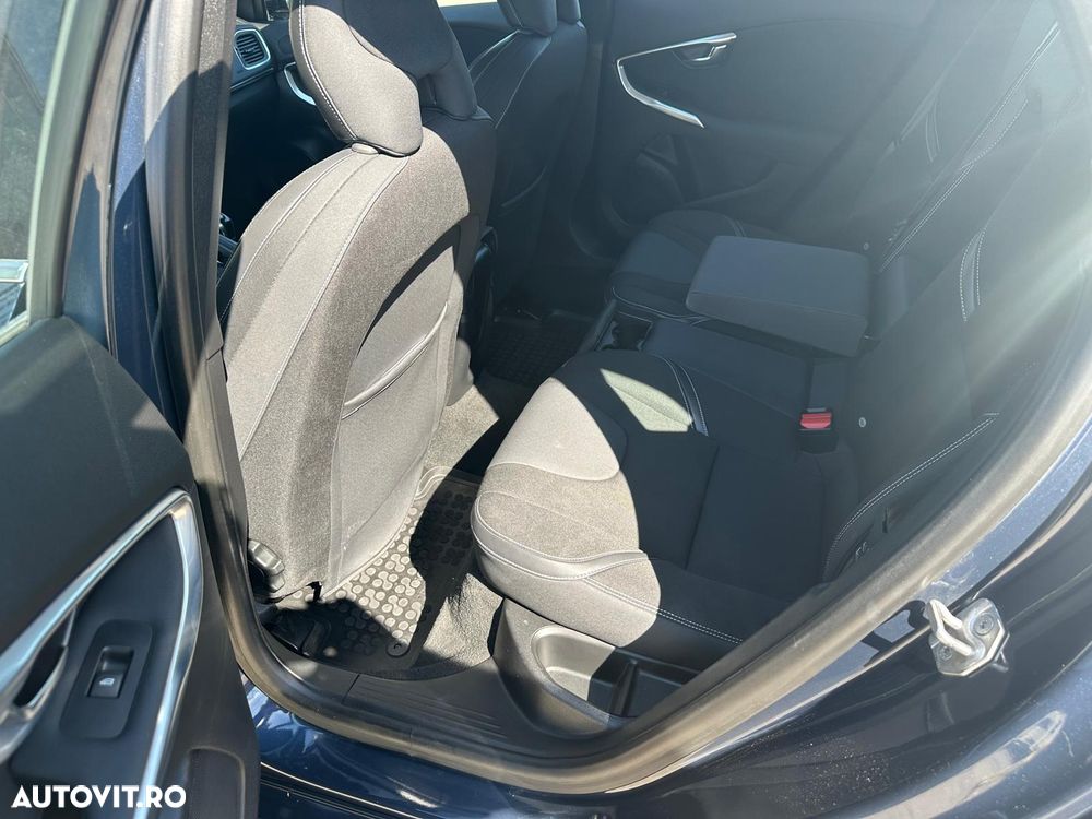 Volvo V40 D4 VEA Kinetic - 12