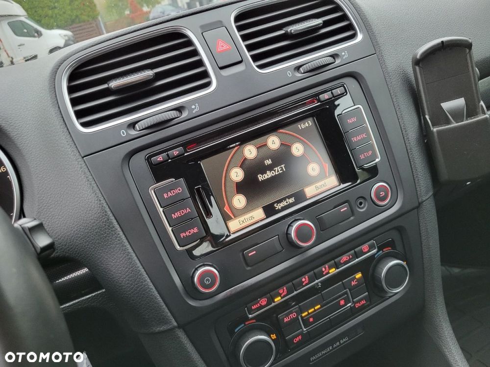 Volkswagen Golf - 10