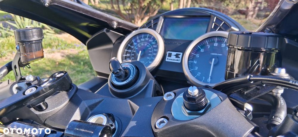 Kawasaki ZZR - 8