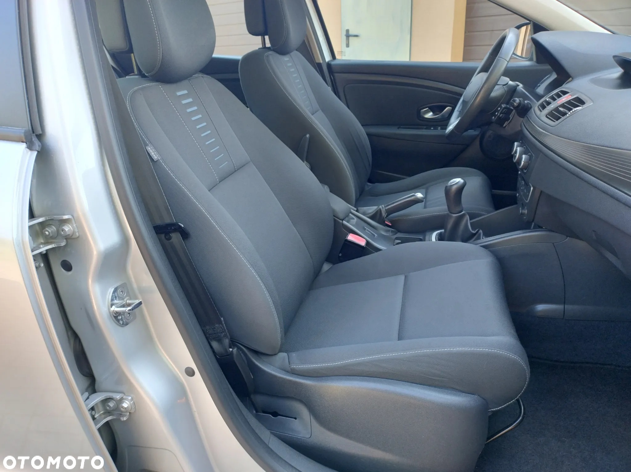 Renault Megane 1.6 16V 100 Authentique - 16