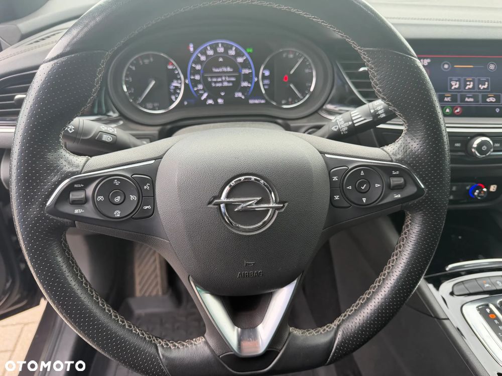 Opel Insignia 2.0 CDTI Ultimate S&S - 26